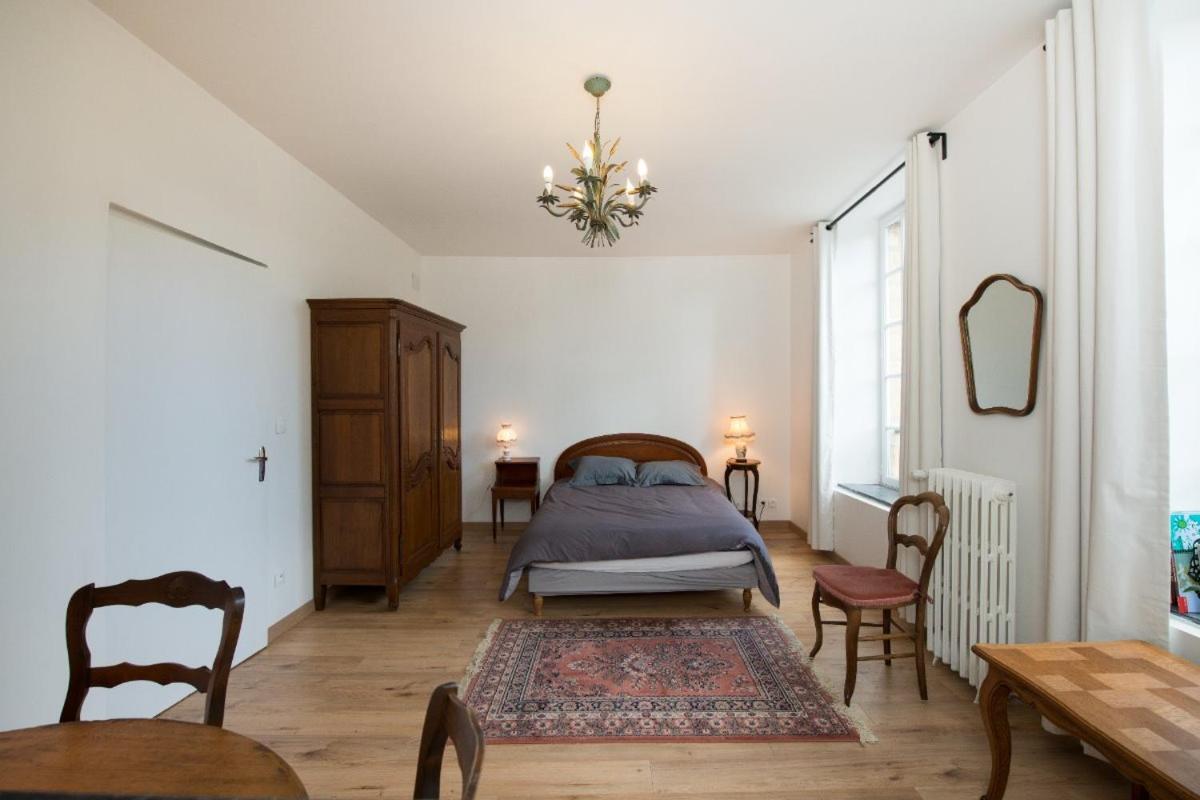 Chambre D'Hote Du Quai Rimbaud Шарлевиль-Мезьер Экстерьер фото